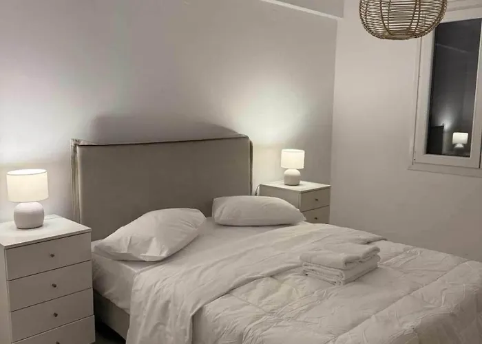 Mykonos Dream Tourlos Location *